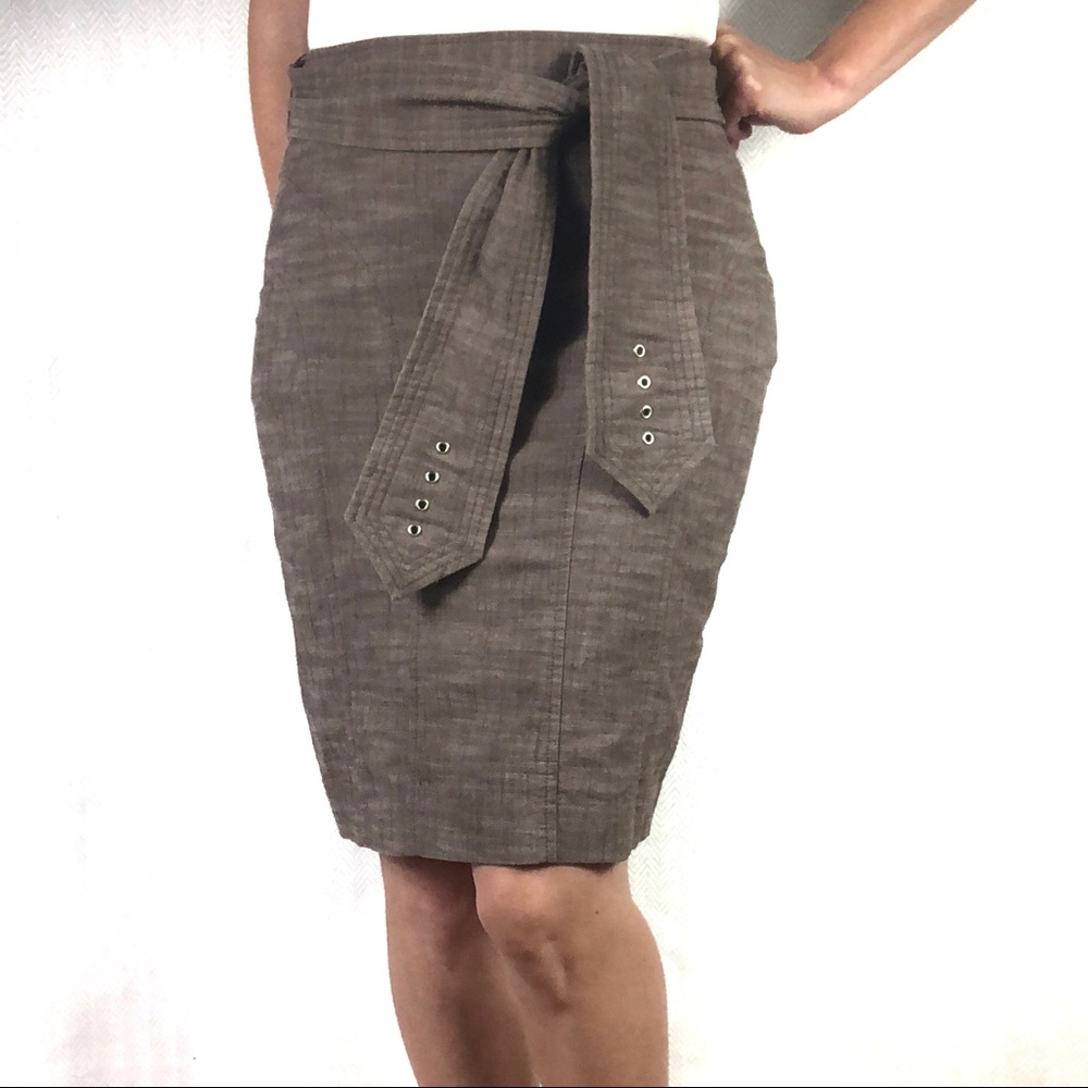 Harvé B. Pencil Skirt with Tie Belt Size 4